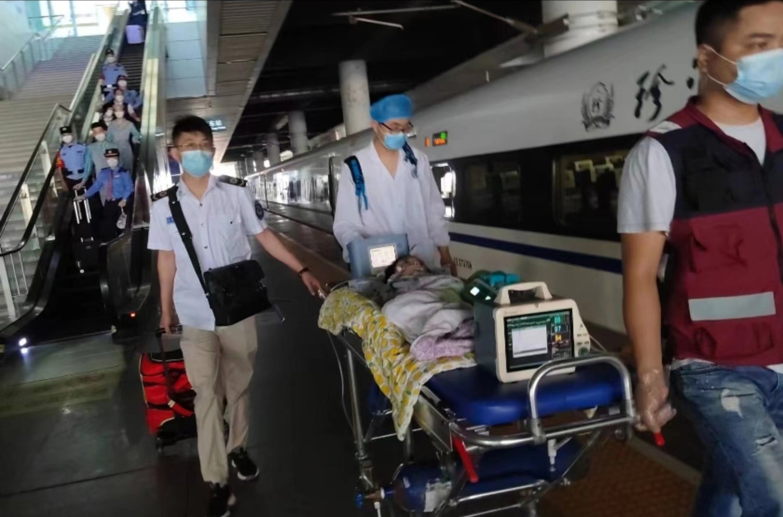 莘县高铁转运公司